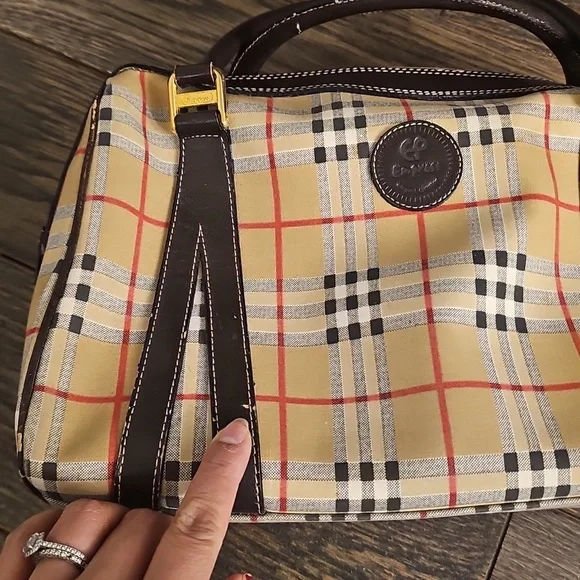 Designer Inspired Purse - Picture 4 of 16